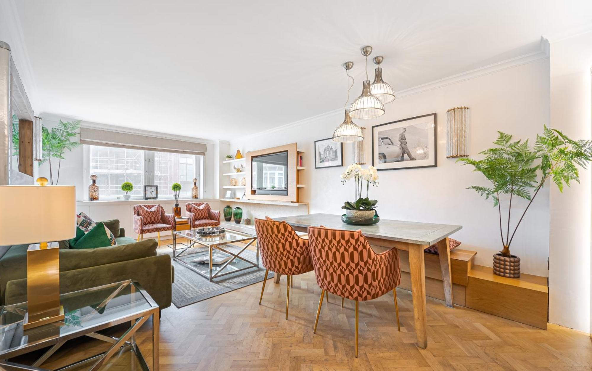 Modern Knightsbridge Apartment With Balcony Overlooking Harrods Prime Location Лондон Екстер'єр фото
